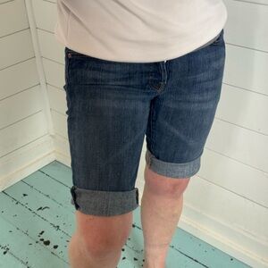 7 For all Mankind Size 29 Bermuda Denim Shorts Boy Cut Button Fly Style